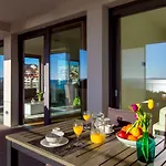 아파트 Bel Etage Amora Luxury Seaview With Pool