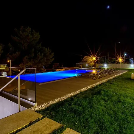 Apartmán Bel Etage Amora Luxury Seaview With Pool